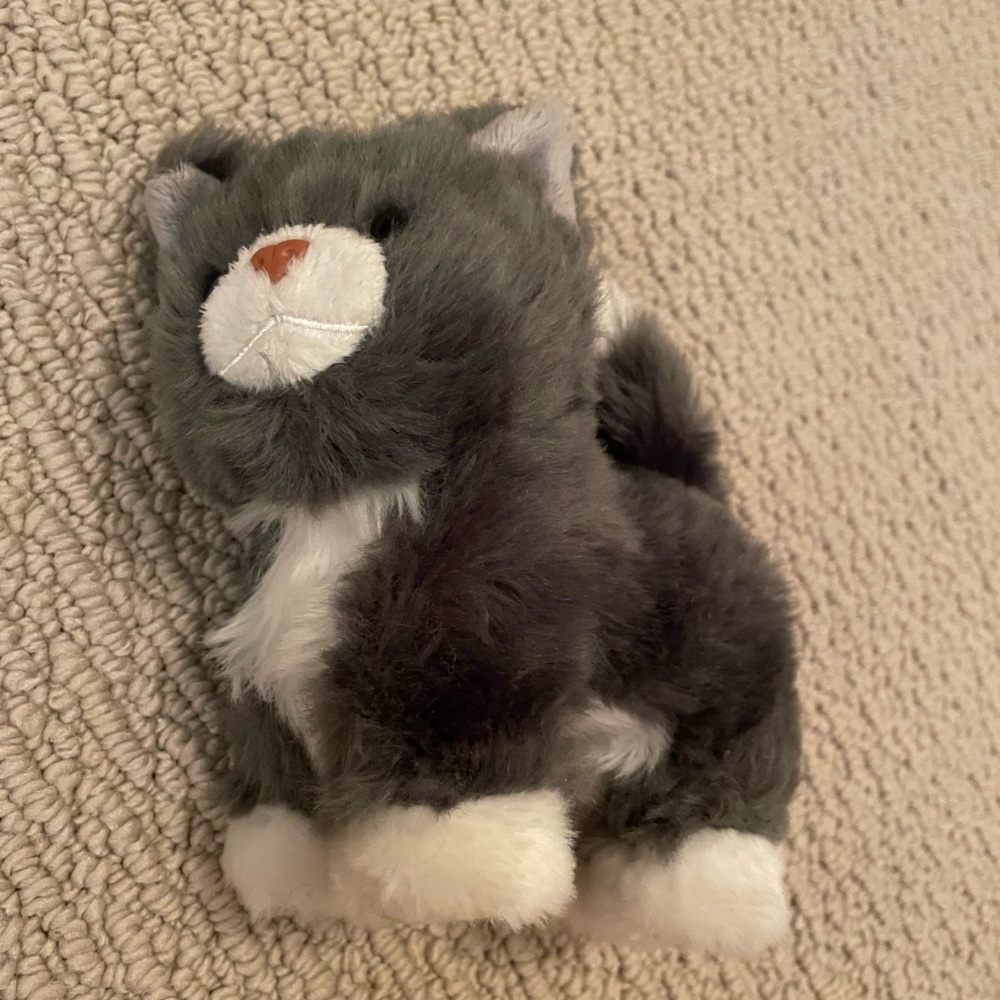 American Girl Pet Truly Me Cat 5.5" Plush Gray & White Kitty 2017 Hard Body